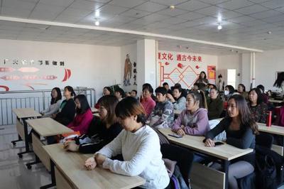 服饰培训强技能 点亮巾帼致富路